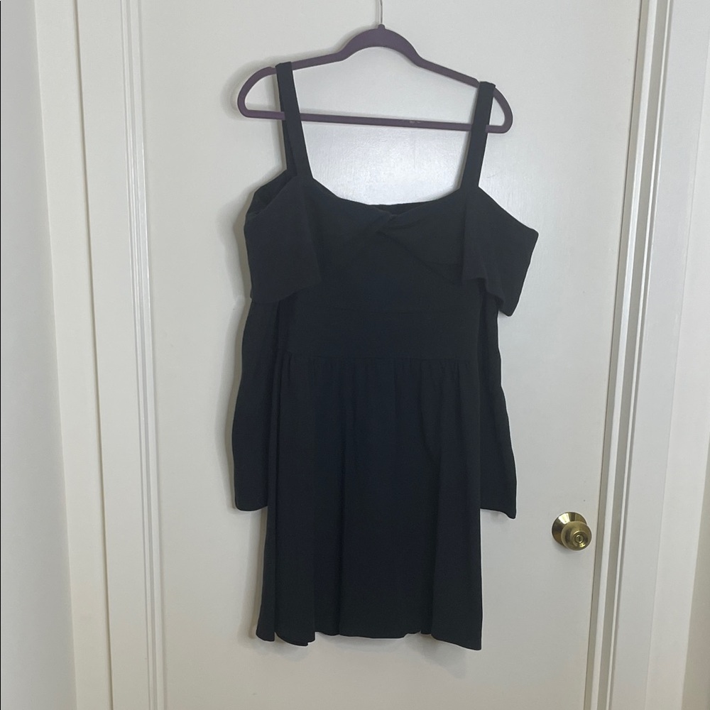 Easel Black Long Sleeve Women's Dress